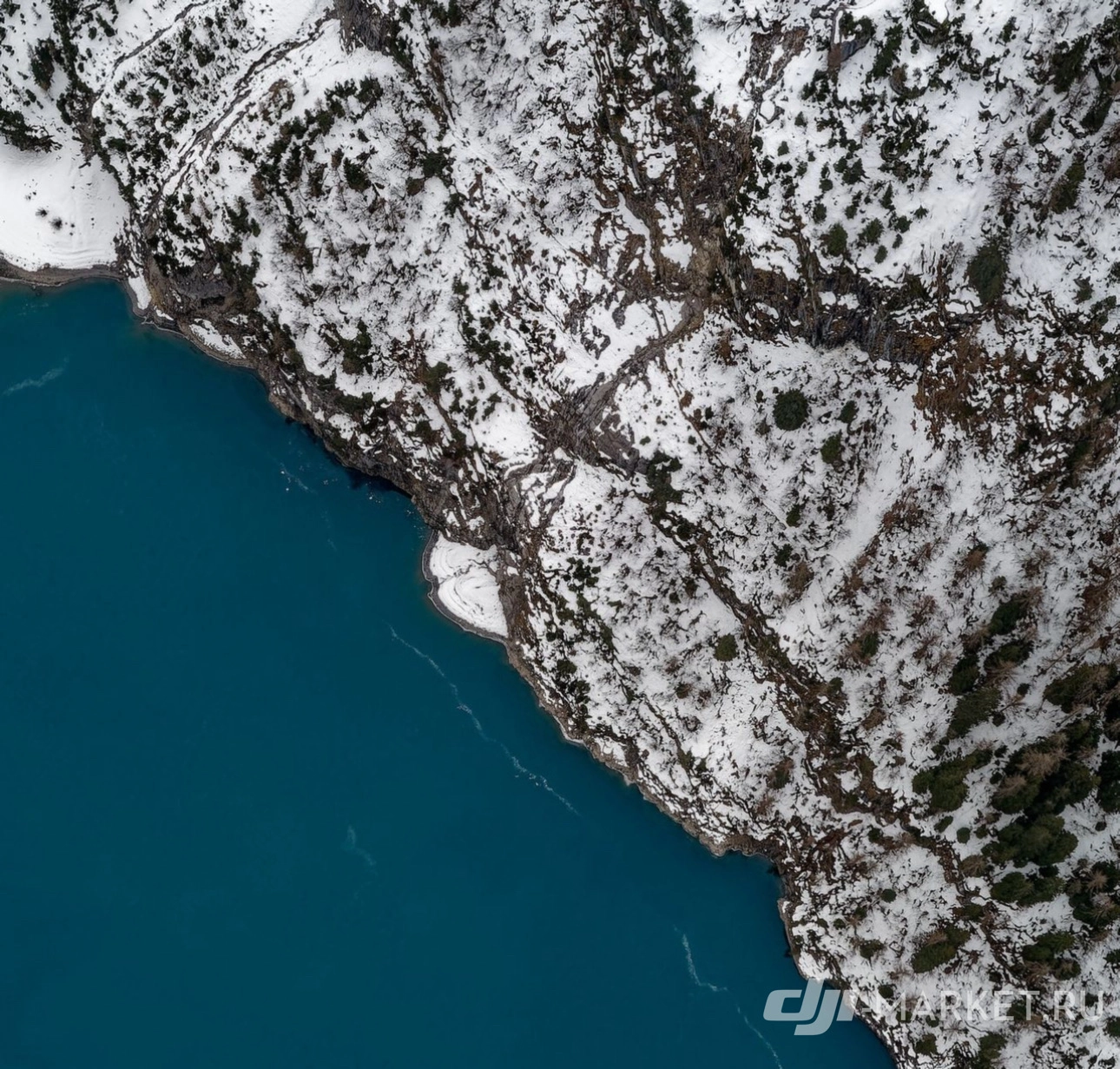 Завораживающие зимние фотографии, сделанные при помощи квадрокоптера DJI🌲✨